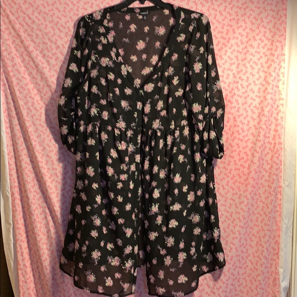 Torrid sheer dress size 2 flora print EUC